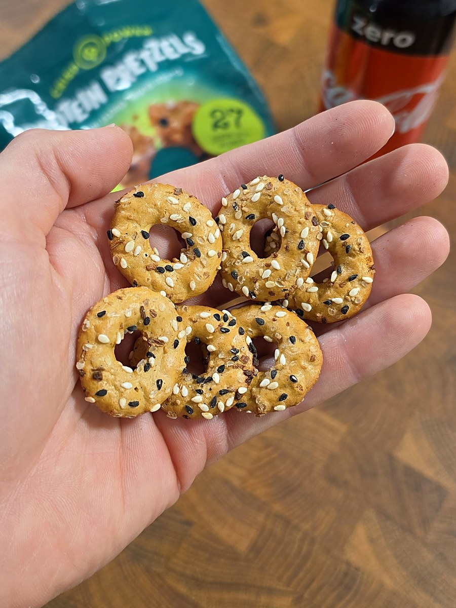 Crisp Power Protein Pretzels Sesame